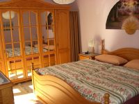 schon vom Bett aus können Sie auf den Bodensee und die Alpen sehen - Bild 11: Ferienwohnung Fam. Sauer - mit herrlichem See- und Alpenblick -