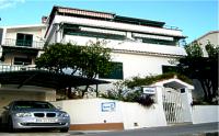 "Adria apartmani"
Fm. Davorka i Dijano Pavlinovic
Marka marulica 23
21327 Podgora - Bild 2: Adria 3, Apartments in Dalmatien, Podgora - Strandwohnung