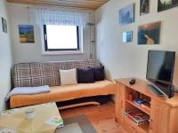 Hier sehen Sie unser neu renoviertes Wohnzimmer mit SAT - TV und Internet WLAN - Anschluß. - Bild 5: Fewo Noack Sächsische Schweiz nahe Bad Schandau